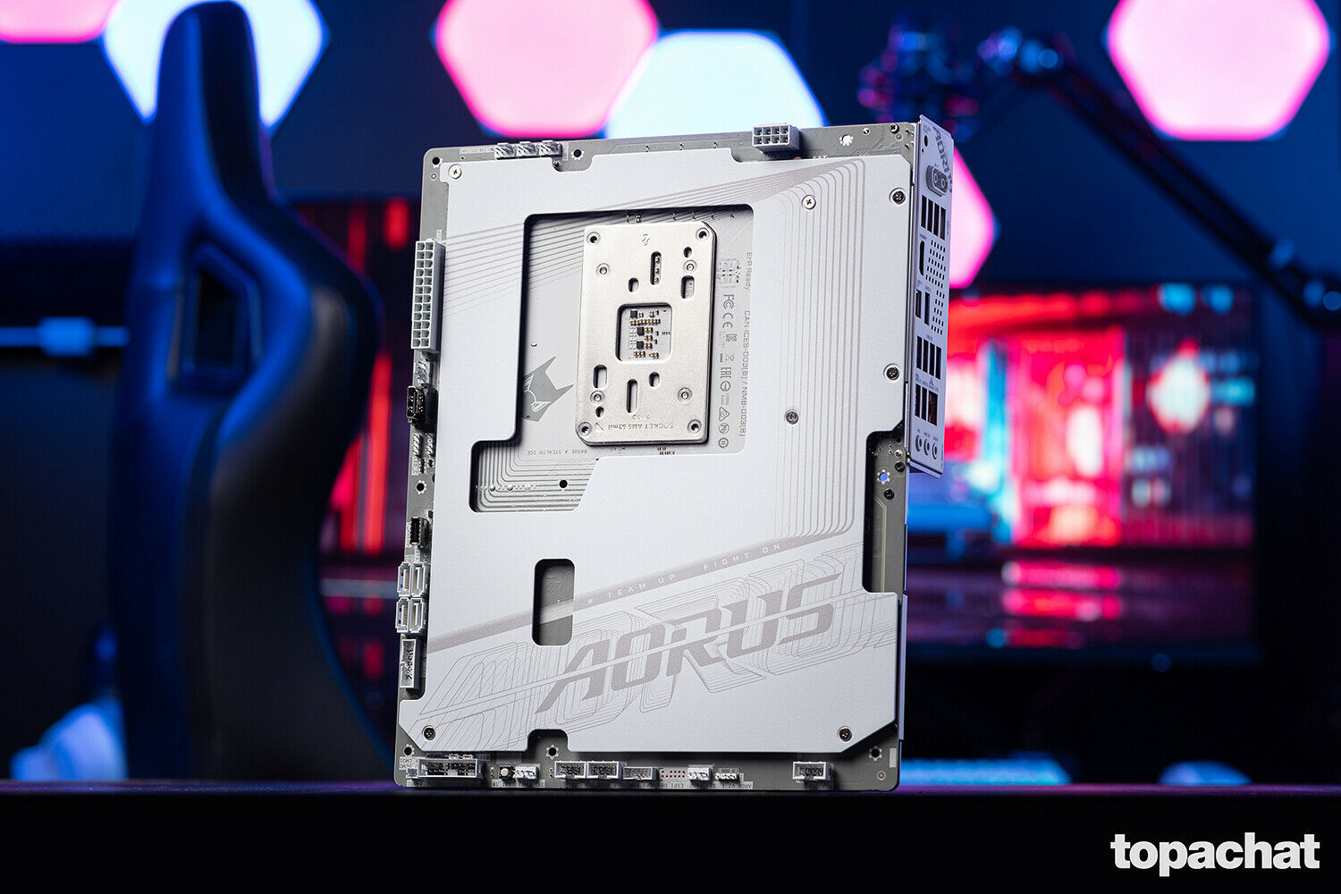 GIGABYTE B650E AORUS STEALTH ICE