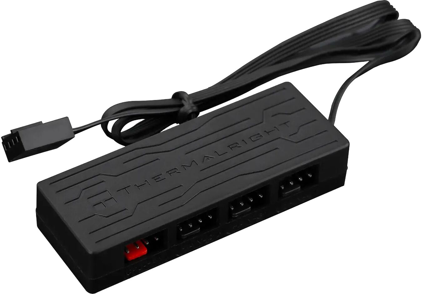 Hub de ventilateurs Thermalright noir avec plusieurs ports de connexion et un câble d'alimentation.