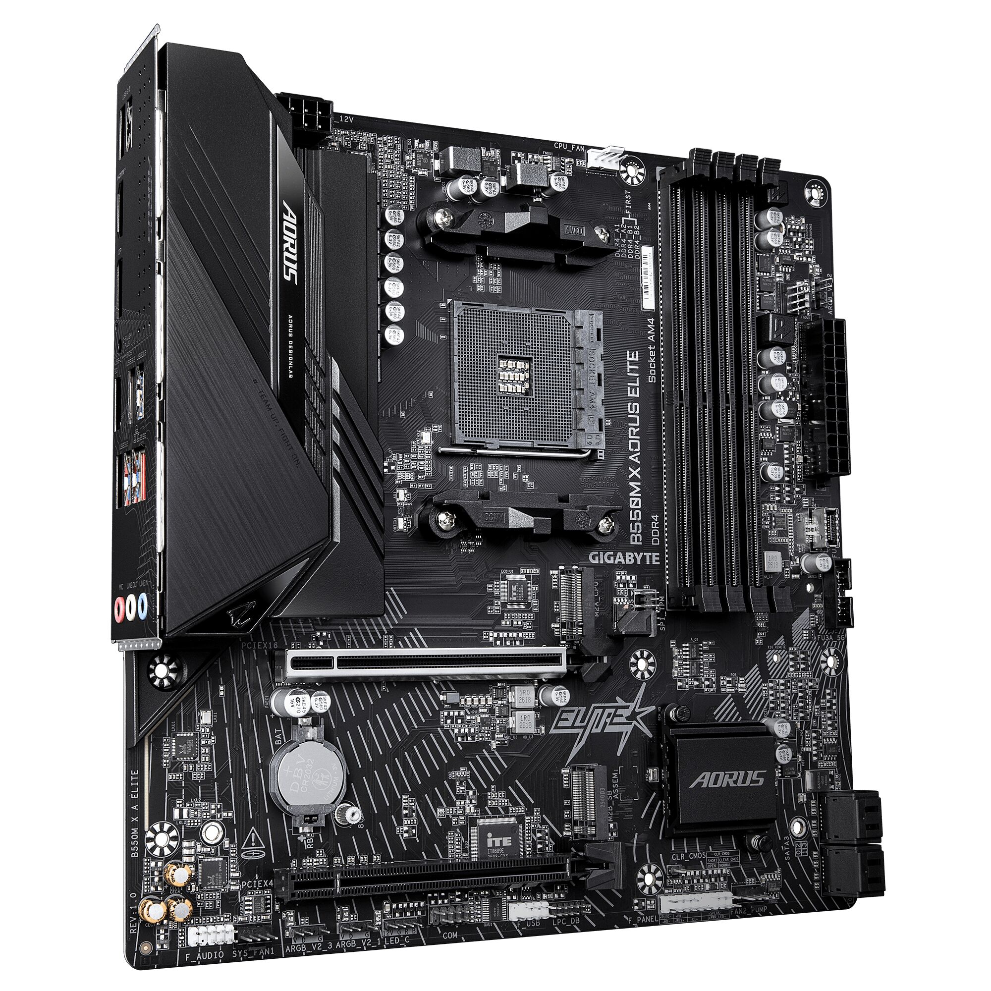 Carte mère Gigabyte B550M X Aorus Elite noire avec dissipateurs thermiques et emplacements pour mémoire DDR4.