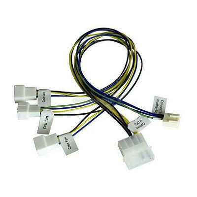 Adaptateur d'alimentation Molex vers 3 connecteurs 4 broches PWM - Akasa