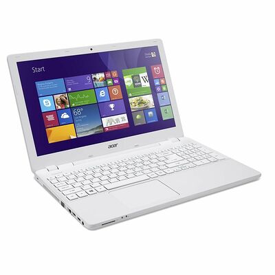 Acer Aspire V3-532G-P8FJ Blanc, 15.6" HD