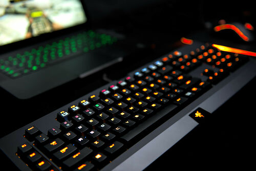 Razer BlackWidow Chroma (Switch Vert)(AZERTY)