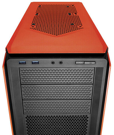 Corsair Graphite 230T Orange, version fenêtre