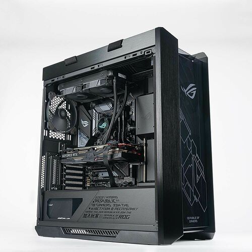 Asus ROG Strix Helios