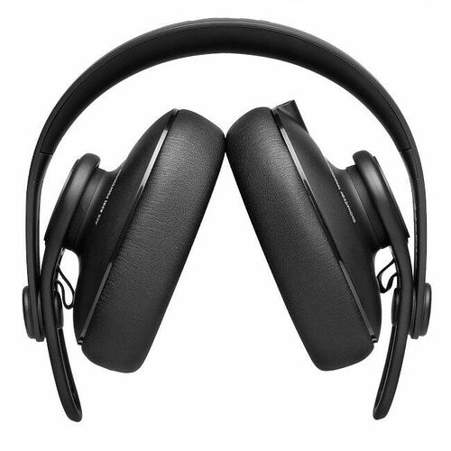 AKG K361