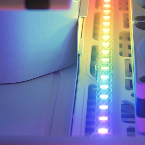 Hyte LS10 qRGB Light Strips + contrôleur NP50 (Pack de 3)