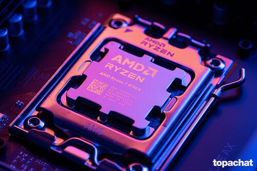 AMD Ryzen 7 9700X (3.8 GHz)