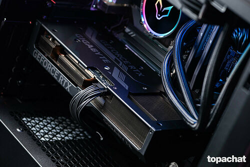 PC Gamer WARDEN (Edition limitée)