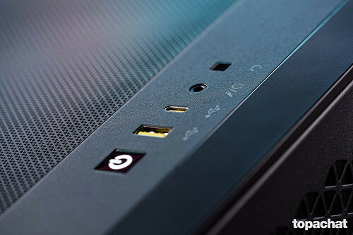 PC Gamer WARDEN (Edition limitée)