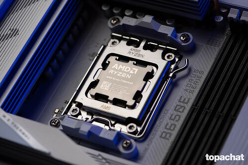 AMD Ryzen 7 9800X3D (4.7 GHz)
