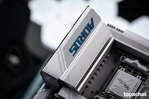 GIGABYTE X870E AORUS PRO ICE