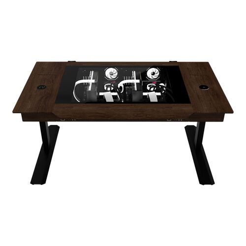 Bureau de gamer en bois sombre avec un panneau central en verre transparent laissant apparaître les composants internes du PC.
