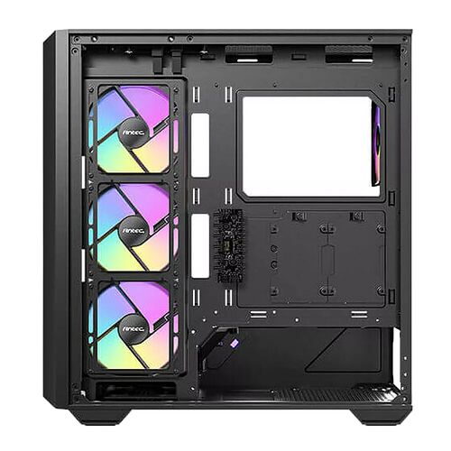 Boîtier PC Antec noir avec trois ventilateurs à éclairage RGB installés sur le panneau avant.