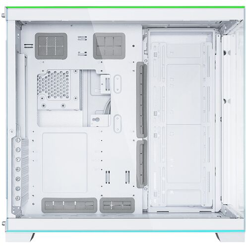 Vue de l'intérieur d'un boîtier PC blanc avec des composants et des emplacements d'extension visibles.