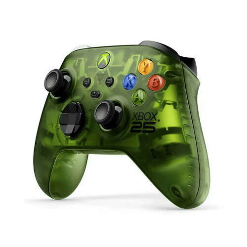 Manette Xbox de couleur verte translucide avec le logo Xbox 25 ans imprimé sur la face avant.