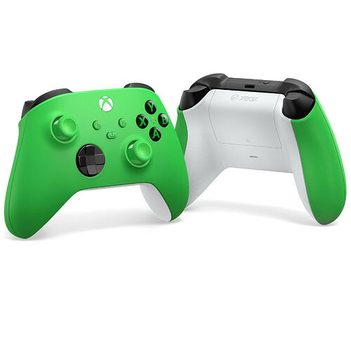 Deux manettes Xbox de couleur verte et blanche avec des sticks analogiques et des boutons de commande classiques.
