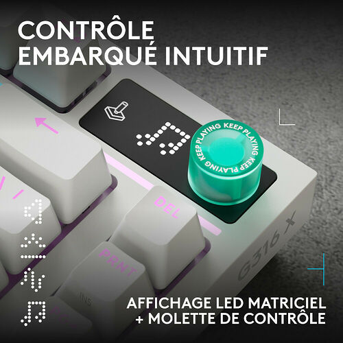 Détail d'un clavier Logitech présentant un affichage LED matriciel et une molette de contrôle lumineuse de couleur turquoise.