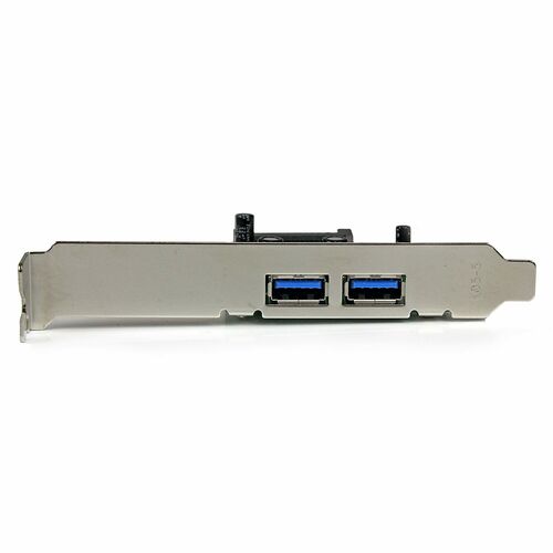 Une carte d'extension avec deux ports USB bleus sur une équerre métallique argentée.