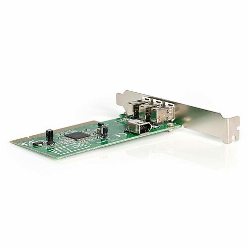 Carte d'extension PCIe avec deux ports USB et un port USB-C sur une plaque métallique.