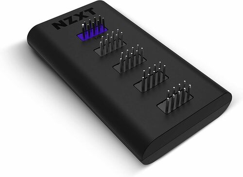 Hub de connecteurs NZXT noir avec plusieurs broches de connexion pour composants PC.