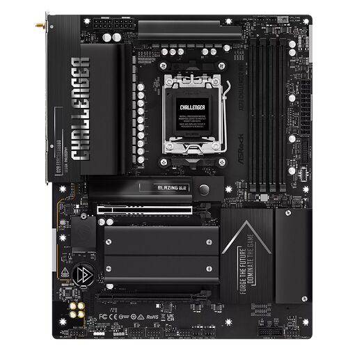Carte mère ASRock Challenger X670E, de couleur noire avec des dissipateurs thermiques imposants et le logo Challenger bien visible.
