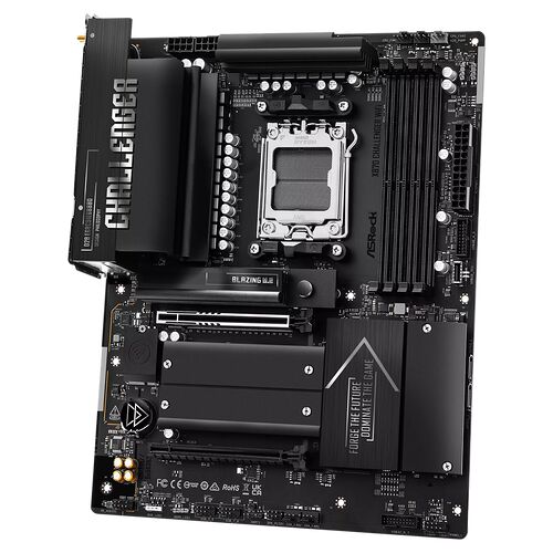 Carte mère ASRock Challenger pour processeur AMD, avec dissipateurs thermiques noirs et design robuste.