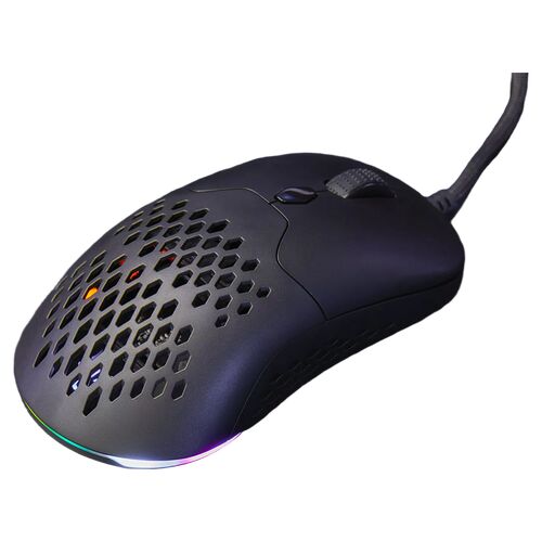 Souris gamer noire avec un design perforé pour la ventilation et un éclairage RGB coloré sur la base.