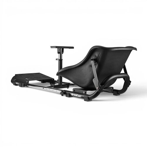 Un siège de simulation de course NitroKart noir avec un support pour pédales et un support pour écran, conçu pour une installation gaming immersive.