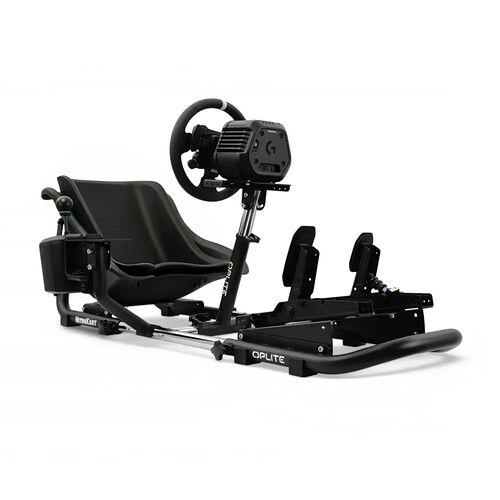 Châssis de simulation de course OPLITE comprenant un siège baquet noir, un volant avec base de retour de force et un pédalier.