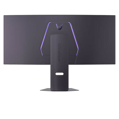 Écran de PC gamer LG UltraGear avec un éclairage LED violet à l'arrière.