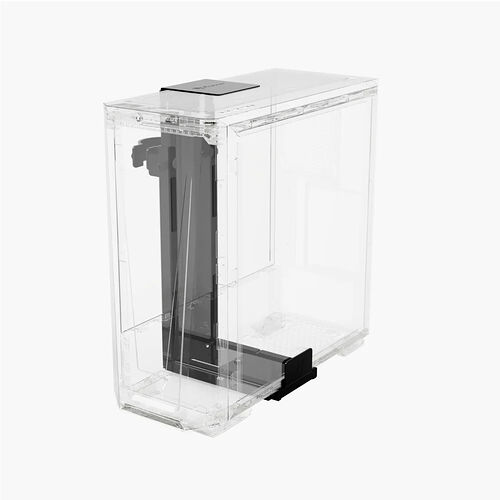 Boîtier PC transparent avec une structure interne noire, conçu pour exposer les composants.