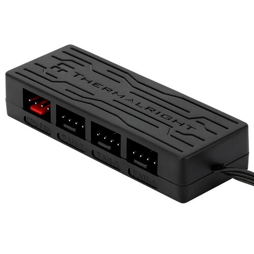 Hub de ventilation Thermalright noir avec quatre ports de connexion pour ventilateurs et un connecteur d'alimentation rouge.