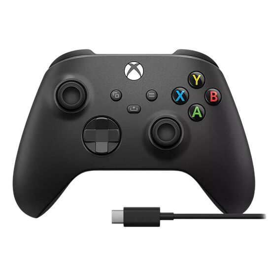 Manette Xbox noire avec un câble de connexion USB.