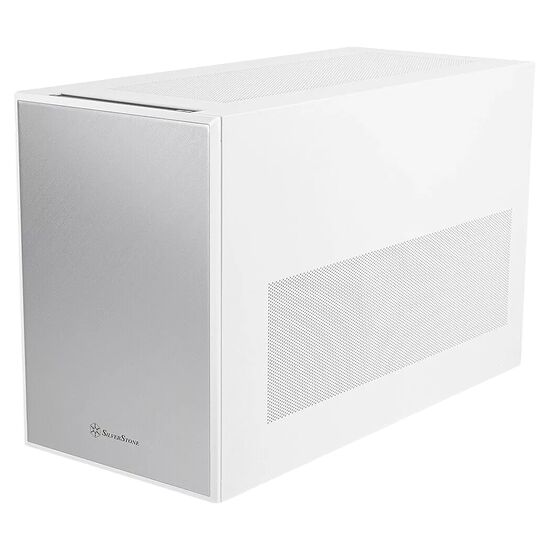 Boîtier PC blanc de la marque SilverStone avec une façade en métal brossé et une grille d'aération latérale.