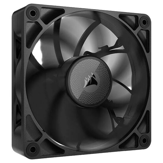 Ventilateur de boîtier Corsair noir avec des pales sombres et le logo de la marque au centre.