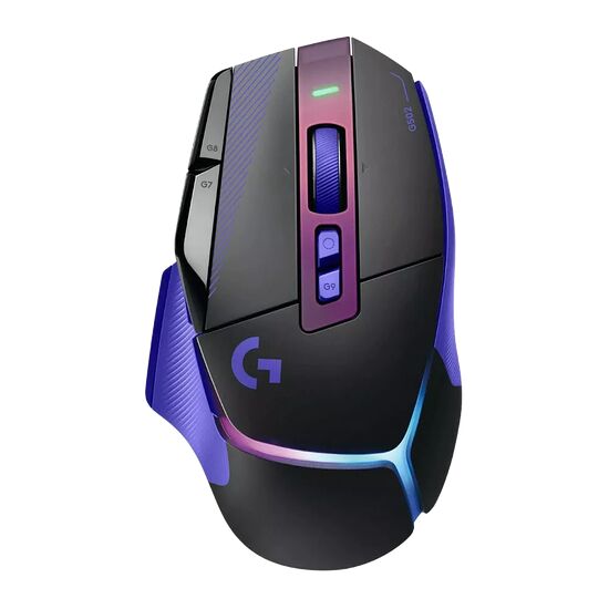 Souris gaming Logitech avec éclairage RGB violet et bleu, comprenant plusieurs boutons programmables sur le côté et une molette de défilement.