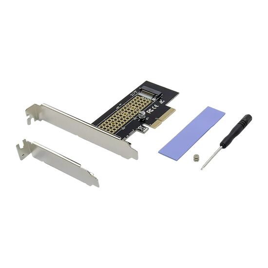 Une carte d'extension PCIe noire accompagnée de deux équerres de fixation métalliques, d'un petit tournevis et d'un morceau de mousse bleue.