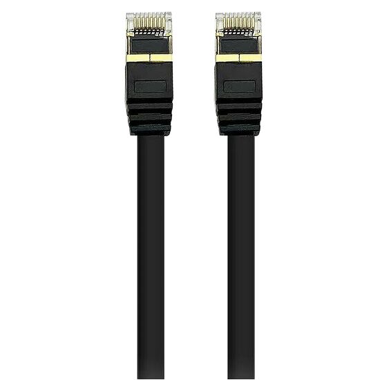 Câble Ethernet noir avec deux connecteurs RJ45 dorés.