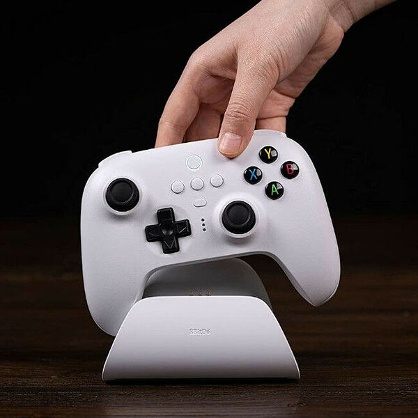8BitDo Ultimate Controller with Charging Dock - White (image:2)