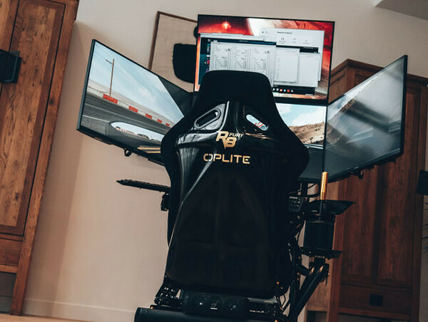 OPLITE R8 Extend Triple Screen Mount (image:2)