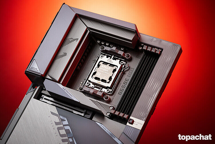 GIGABYTE B650E AORUS STEALTH ICE (image:3)