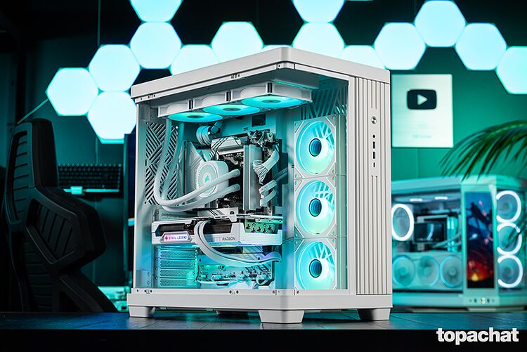 PC Gamer THUNDER (image:2)