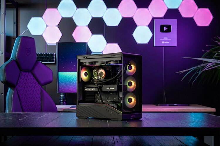 PC Gamer APEX (image:2)