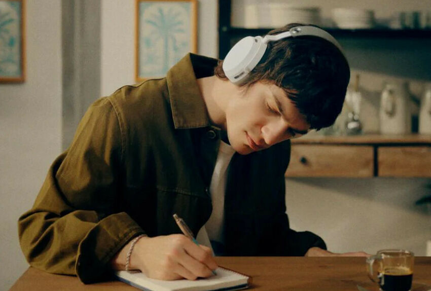 Sennheiser MOMENTUM 5 Wireless - White (image:2)