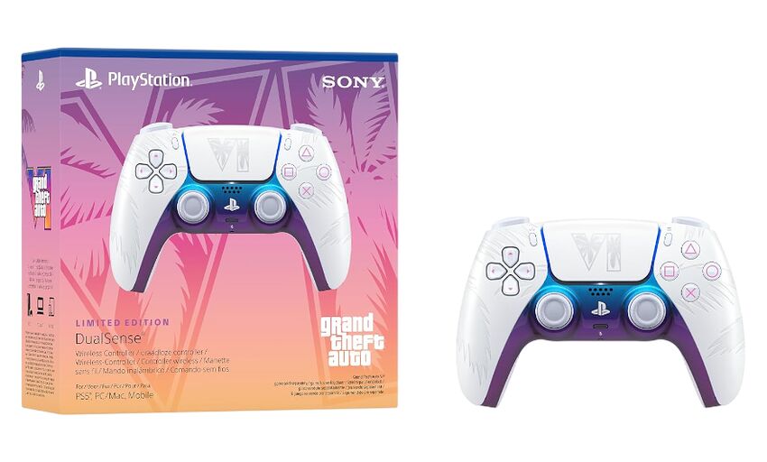 Manette DualSense PlayStation en édition limitée Grand Theft Auto VI, présentée avec sa boîte d'origine. La manette est blanche avec des motifs violets et le logo GTA VI.