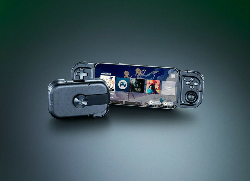 Une console de jeux portable avec une manette intégrée affichant un menu de jeux vidéo, accompagnée d'une manette compacte noire.